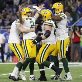 NFL: Green Bay Packers at Detroit Lions