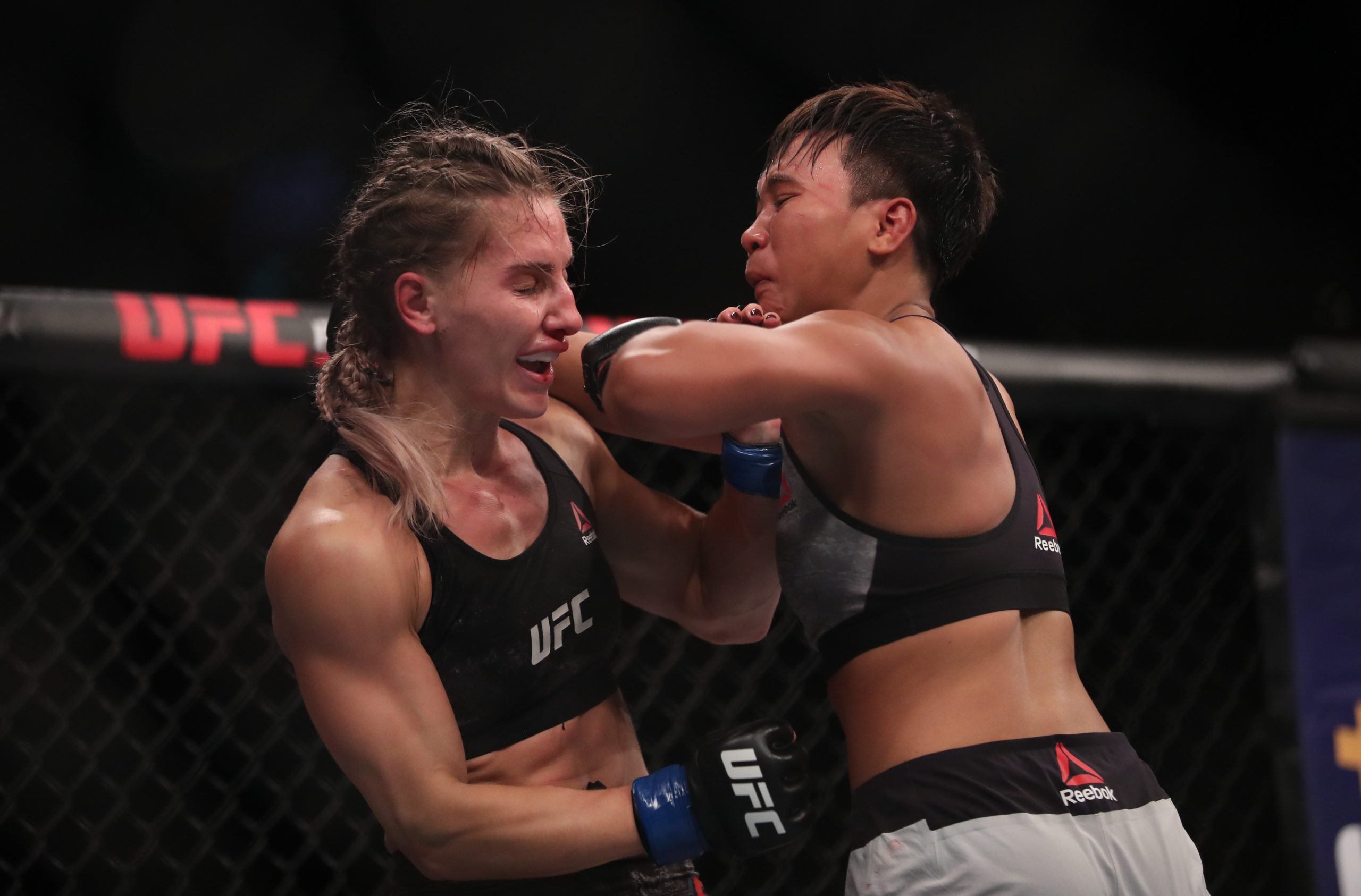 MMA: UFC Fight Night-Singapore- Lookboonemee vs Albu