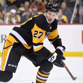 NHL: MAR 10 Bruins at Penguins