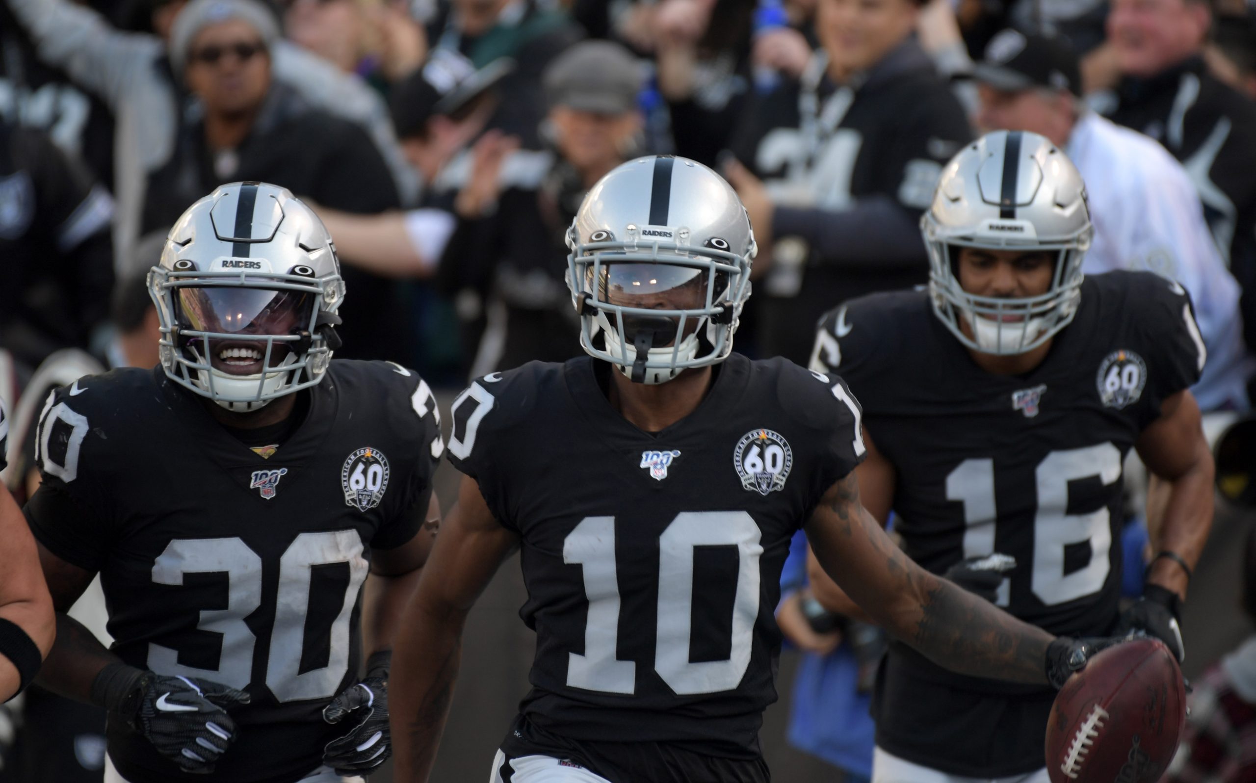 NFL: Tennessee Titans at Oakland Raiders