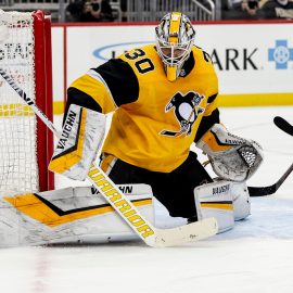 Pittsburgh Penguins goaltender Matt Murray (30)
