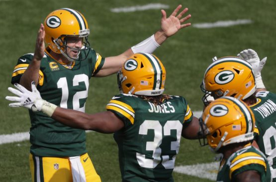 NFL: Detroit Lions at Green Bay Packers
