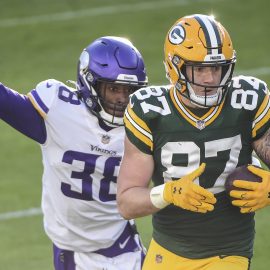 NFL: Minnesota Vikings at Green Bay Packers