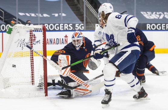 Oilers lose to Leafs