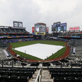 MLB: Milwaukee Brewers at New York Mets