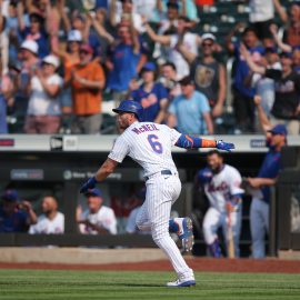 MLB: Milwaukee Brewers at New York Mets-Game 1