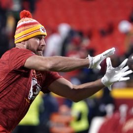 travis kelce nfl player props