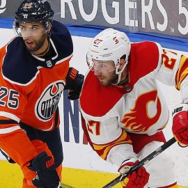 NHL: Calgary Flames at Edmonton Oilers