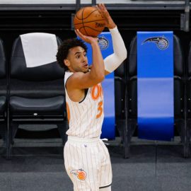 Magic sign Devin Cannady to a 10-day contract