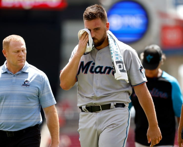 Twitter reacts to Marlins' Daniel Castano getting hit by 104 mph line drive