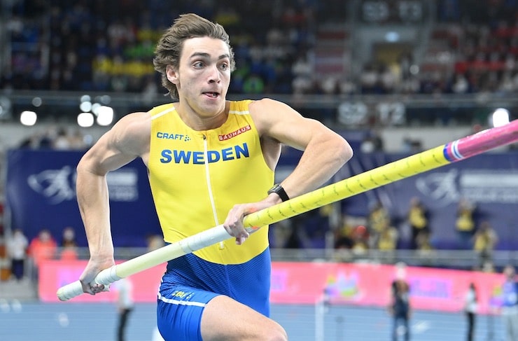 WATCH: Duplantis Breaks Men's Pole Vault World Record at 6.21m