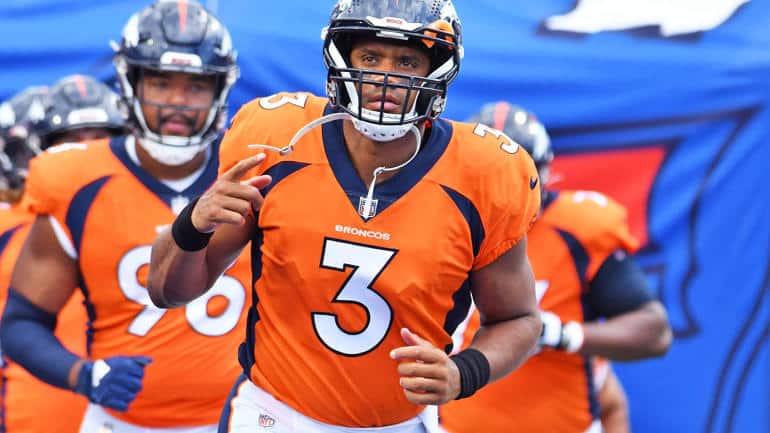 CBS Sports] Broncos' Sean Payton suggests Russell Wilson might soon need a  wristband for play calls: We 'gotta change' : r/nfl