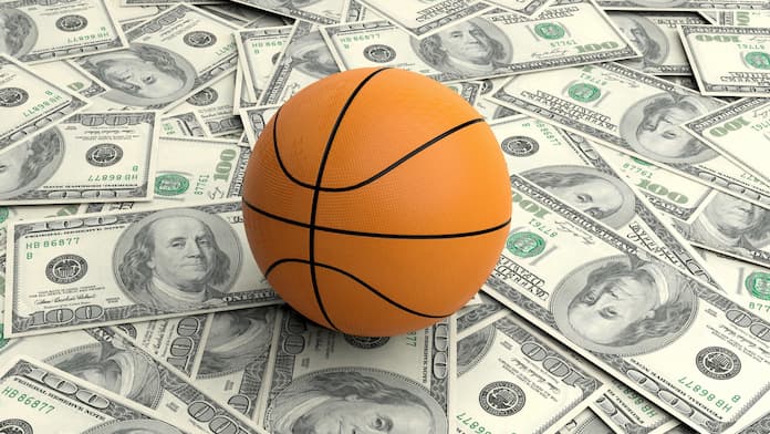 Best NBA Betting Sites Today: Claim $6,000 in Free Bets For Spurs v Kings and Knicks v Warriors