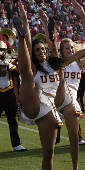 usc cheerleaders