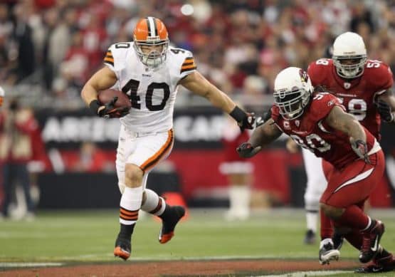 Former NFL Running Back Peyton Hillis Is In ICU Following Swimming Accident