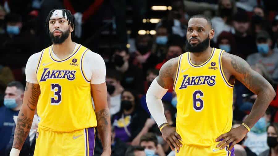 Anthony-Davis-LeBron-James-Los-Angeles-Lakers_01eef0270d9341d342e36b7a0286d2f8_2000