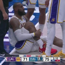 LeBron James foot injury