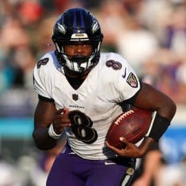 Baltimore Ravens quarterback Lamar Jackson runs.