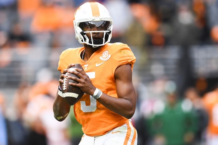 Tennessee quarterback Hendon Hooker throws the ball.