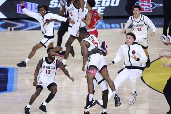 sdsu wins thrilling final four in houston (1)