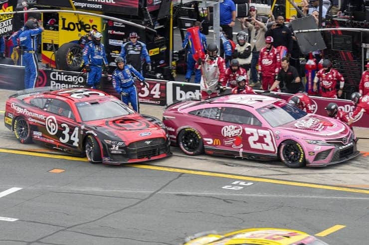 bubba wallace (23) Michael McDowell (34) at charlotte spring race (1)