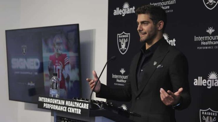 jimmy-garoppolo-raiders-GettyImages-1474208204