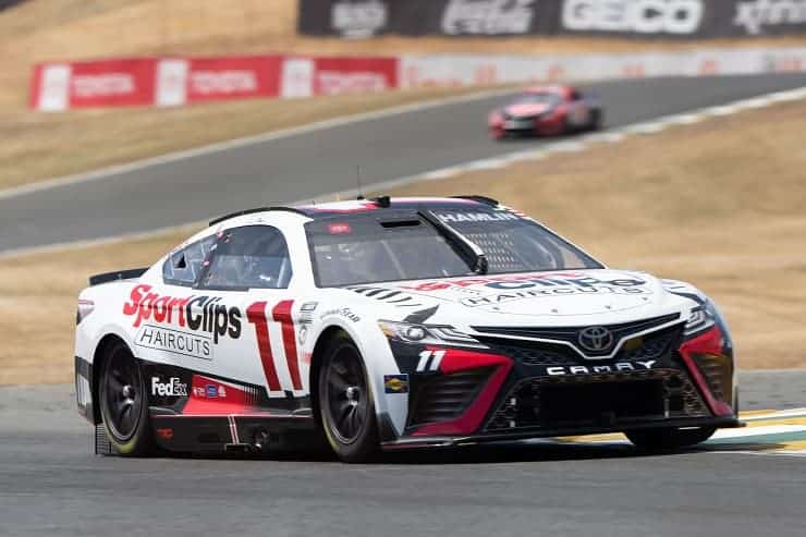 denny hamlin wins pole for summer race at sonoma (1)