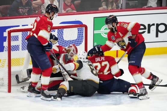 panthers defend net during game 3 of stanley cup finals (1)