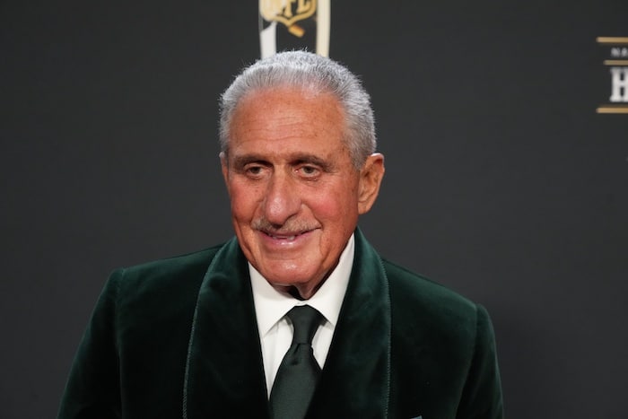 Falcons' Arthur Blank buys third franchise in Tiger Woods' new golf league