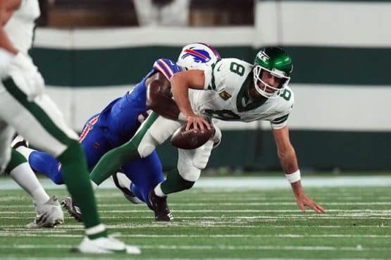 Buffalo Bills defensive end Leonard Floyd (56) sacks New York Jets quarterback Aaron Rodgers