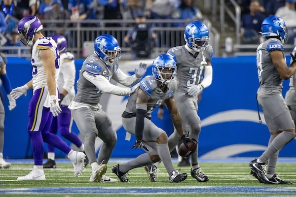 Detroit Lions players celebrate