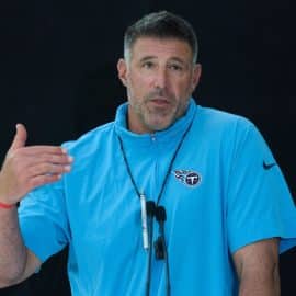 Tennessee Titans head coach Mike Vrabel speaks to the press after Tennessee Titans