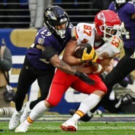 travis kelce tackled during AFC title game (1)