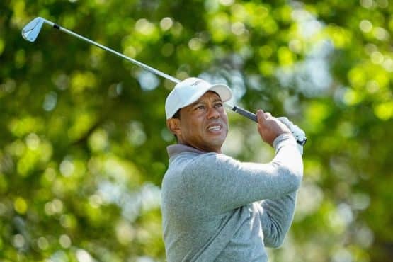 Tiger Woods tees off on No. 4