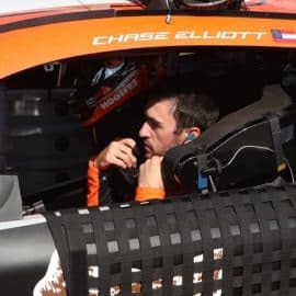 chase elliott sits in car at texas (1)
