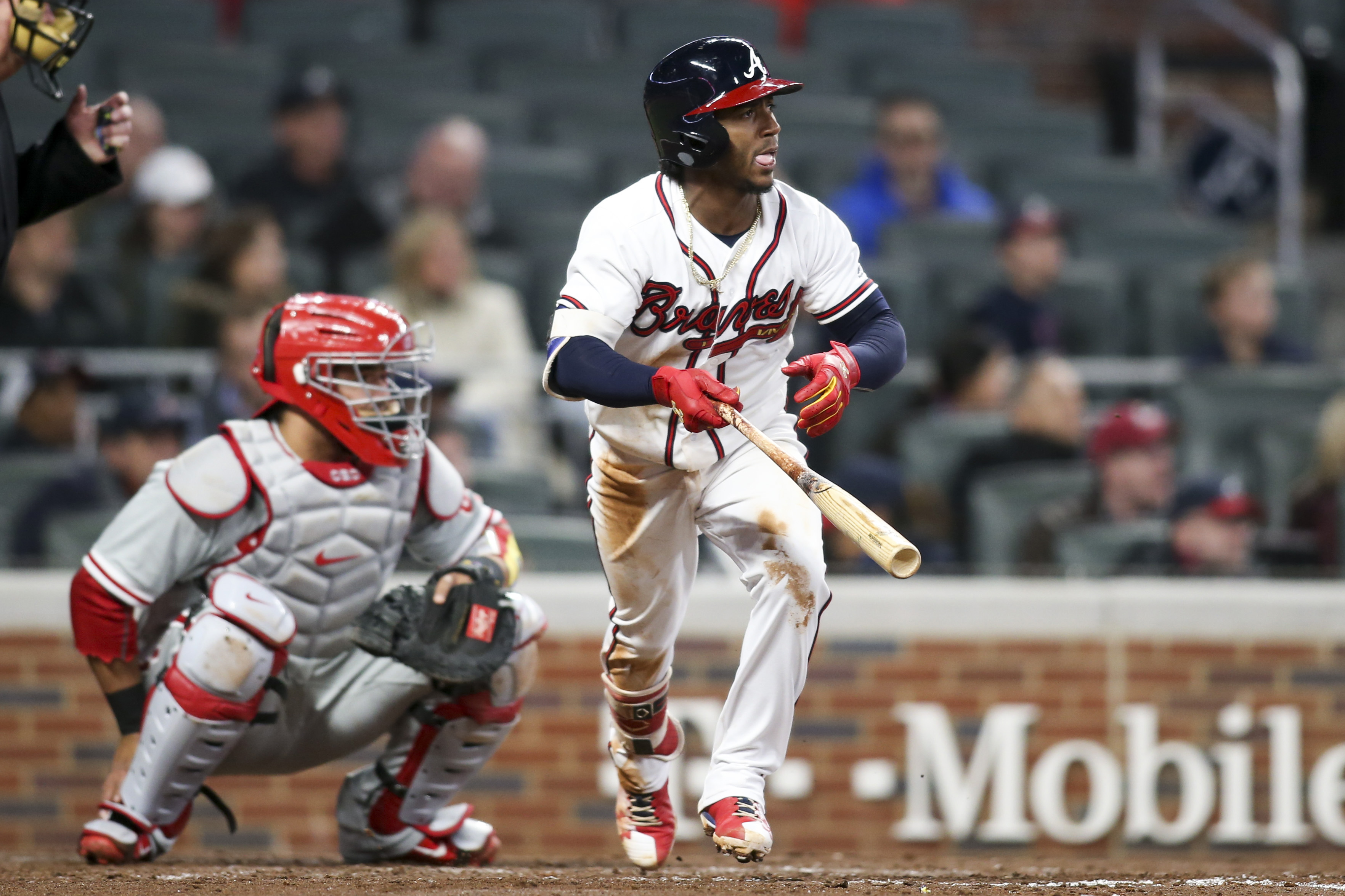 ozzie albies t shirt