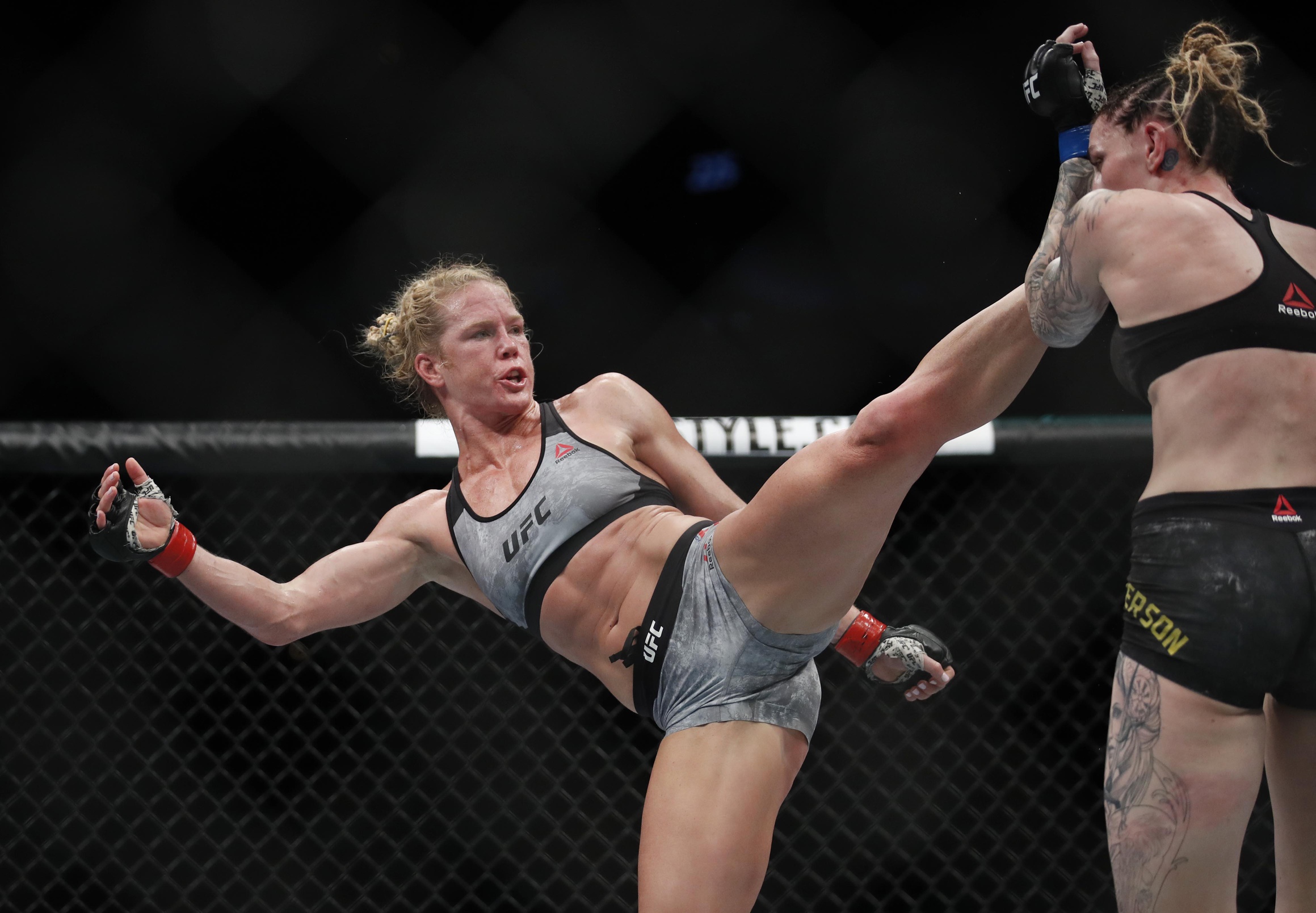 Ufc 225 Holly Holm Vs Megan Anderson Fight Video Photos And Analysis The Sports Daily 