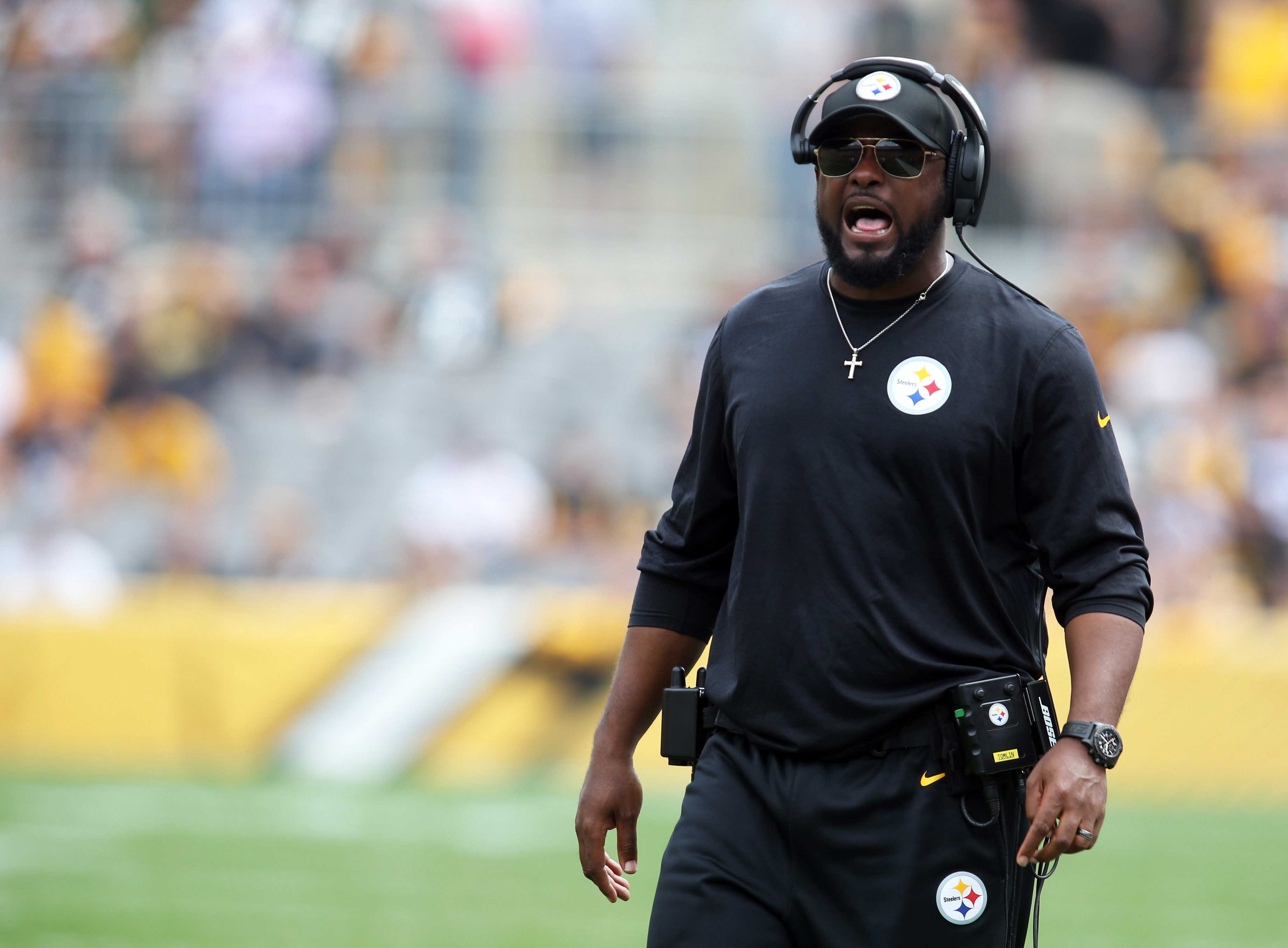 How Mike Tomlin Deals with Antonio Brown Missing Practice is Huge for ...