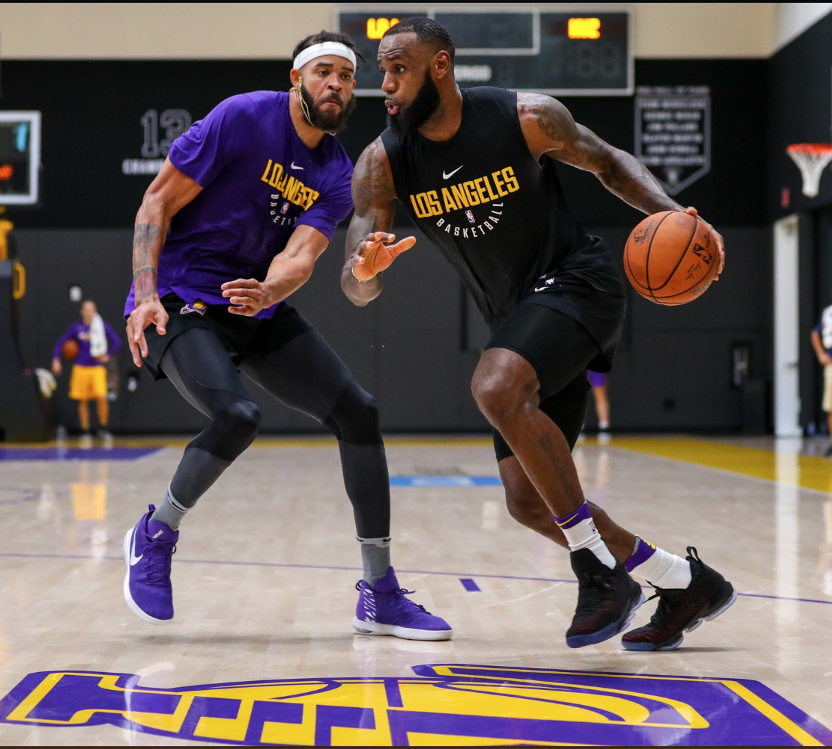 Watch: New-look Lakers Scrimmaging Prior To Training Camp | The Sports ...