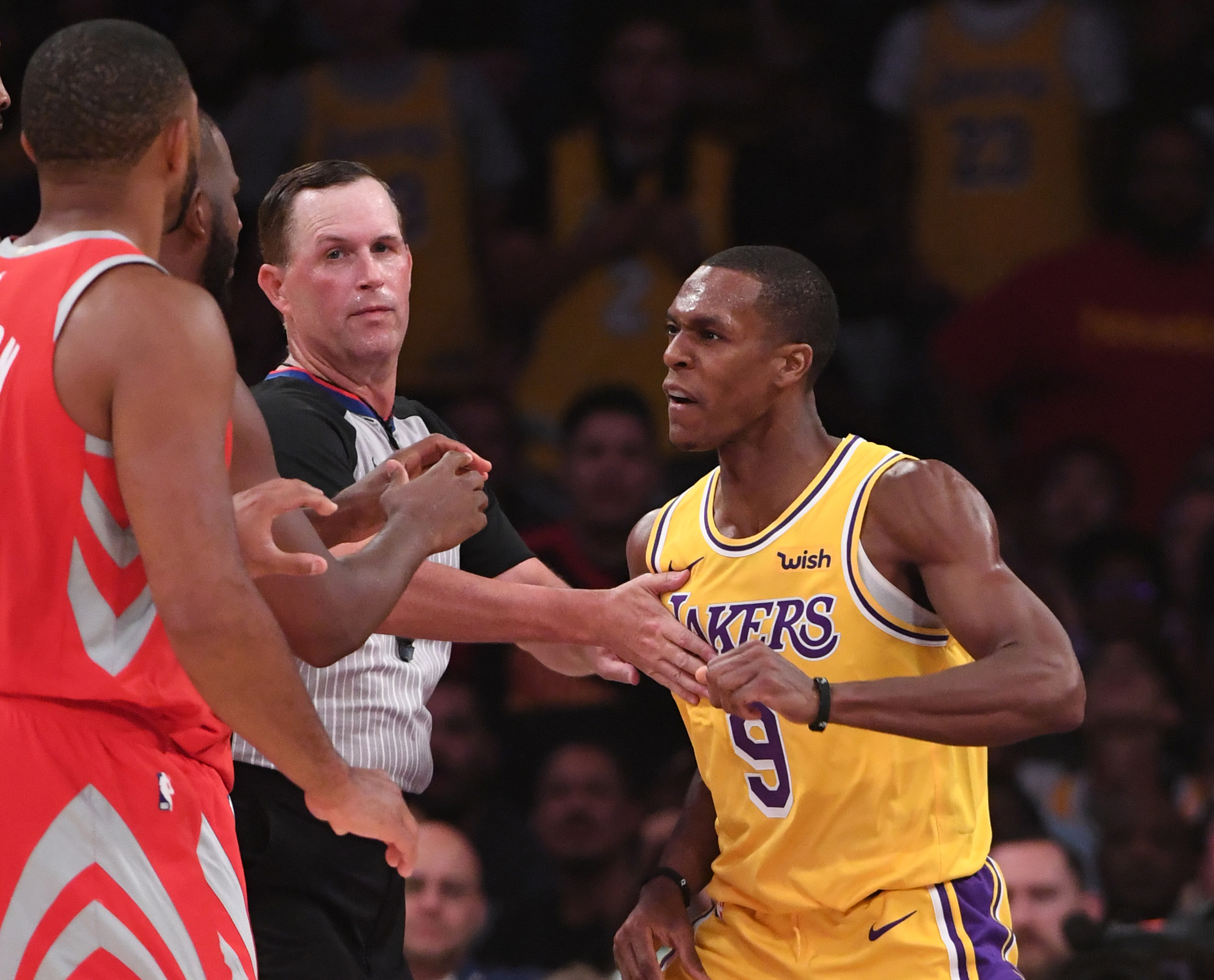 Chris Paul claims Rajon Rondo spit in his face, sparking fight | The ...