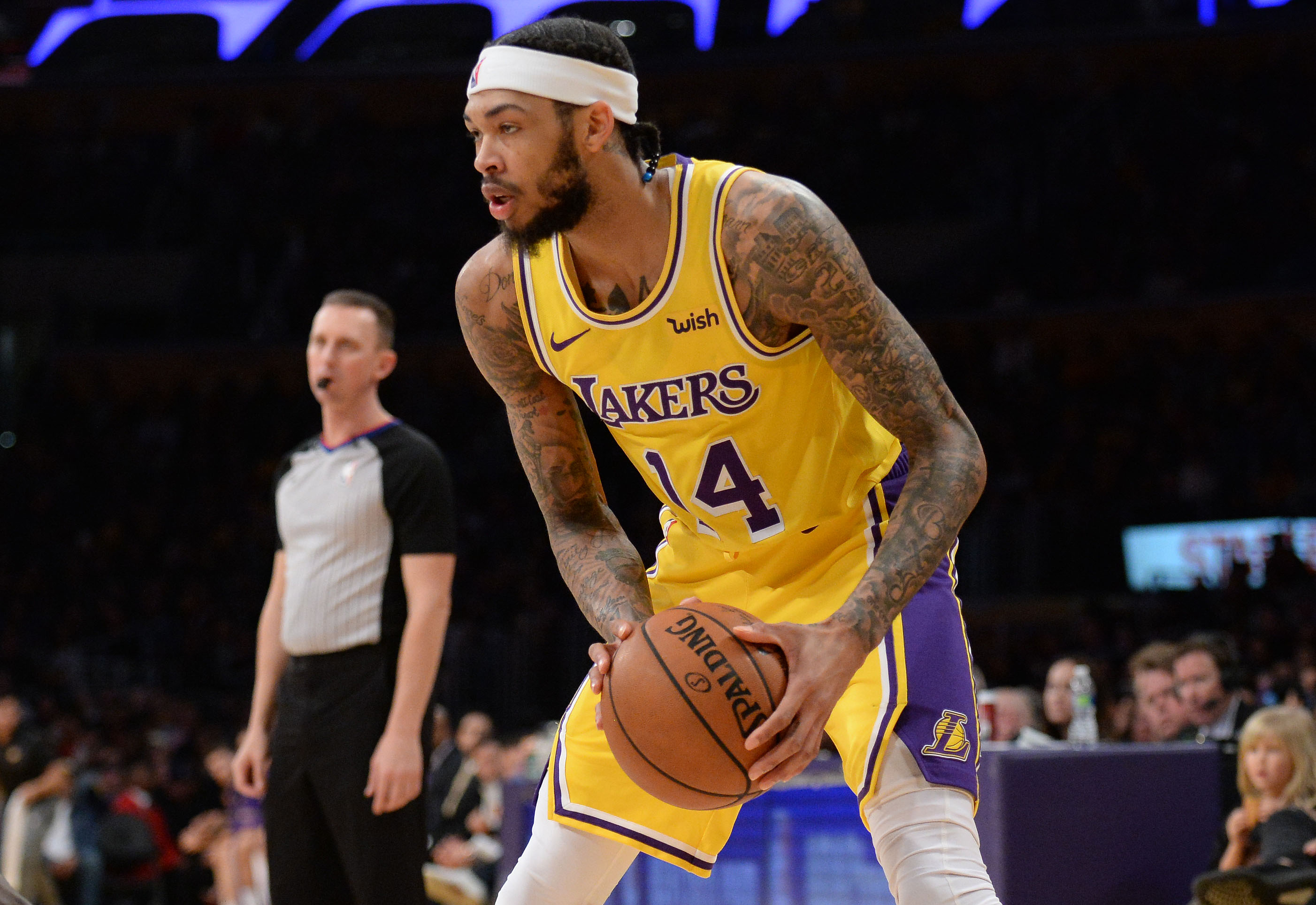 Lakers trade rumors indicate team could make blockbuster