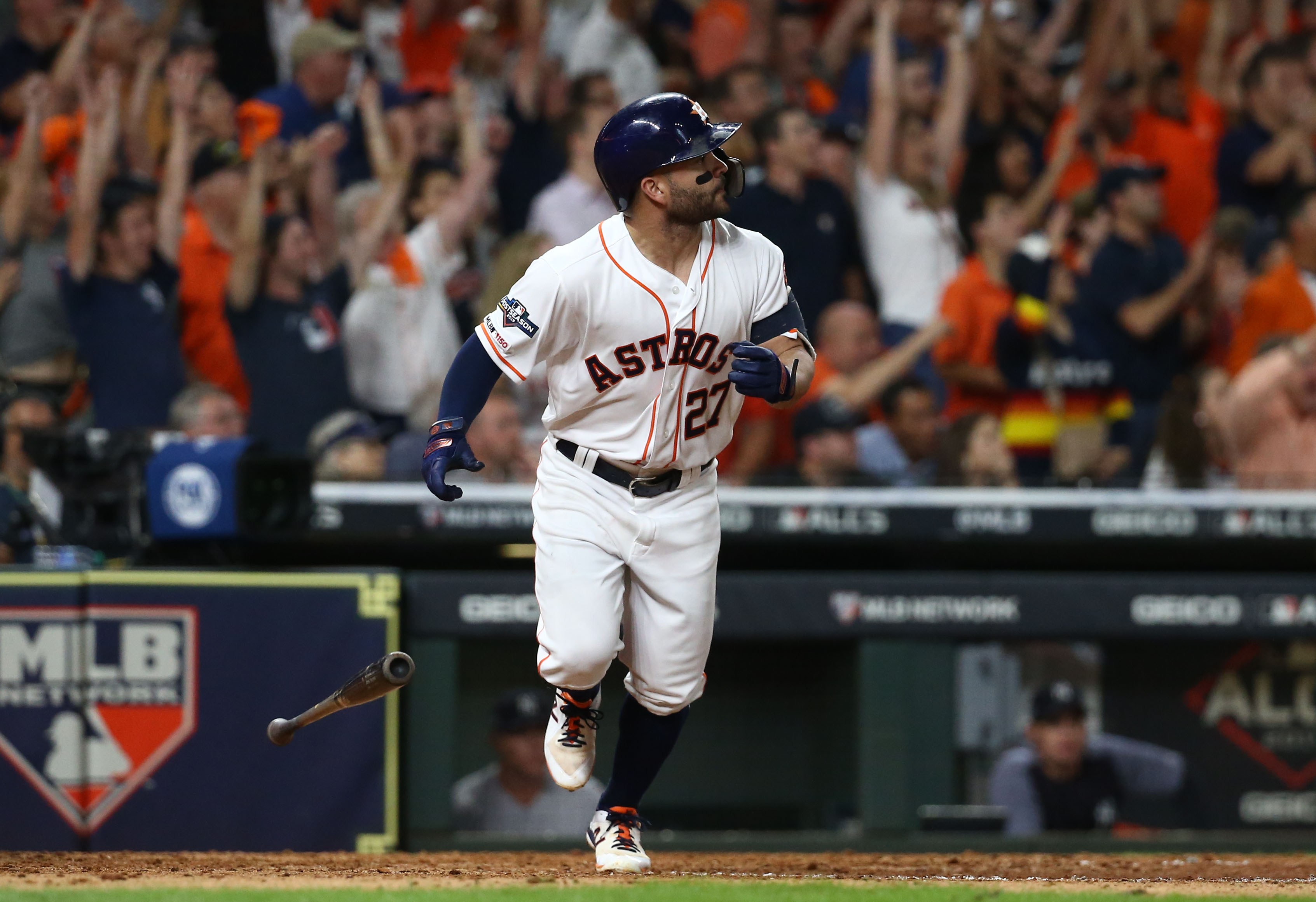 A Jose Altuve walkoff home run sends Astros back to World Series The