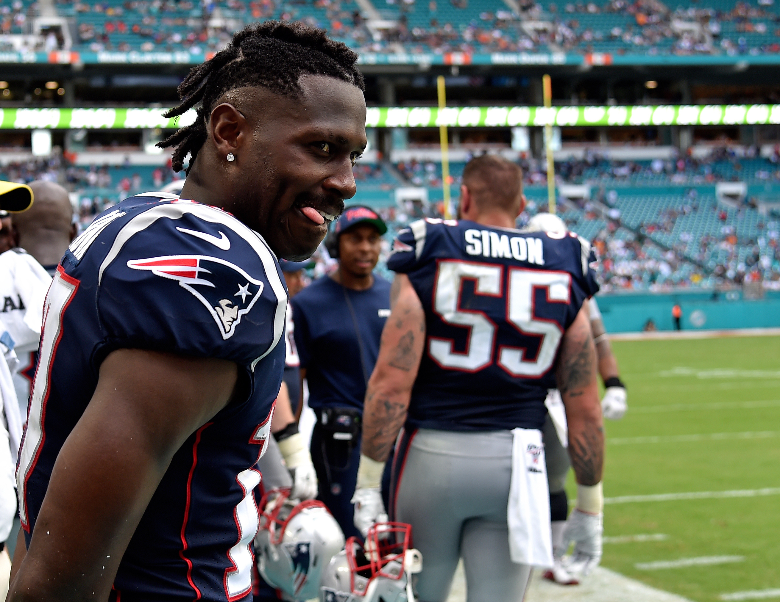 Antonio Brown would 'love' to play for Seahawks, after working out with Russell Wilson
